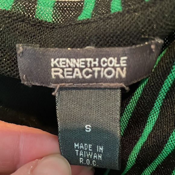 Kenneth Cole Reaction top - Picture 4 of 9
